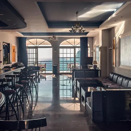 Hotel Elena
