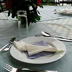 Elena Hotel 3*