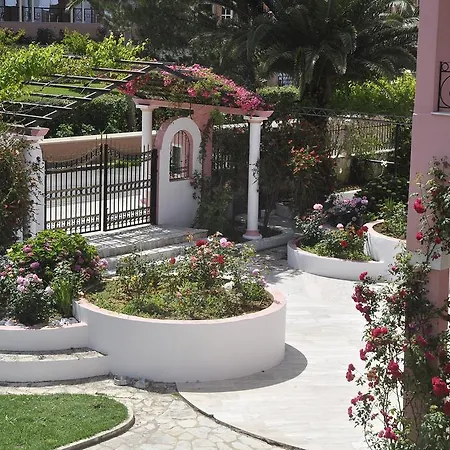 Elena Hotel 3*